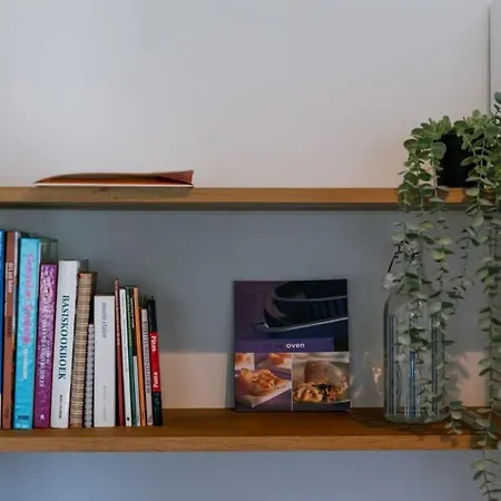 Huswell - Frontal Seaview In Apartment