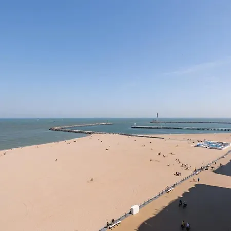 Huswell - Frontal Seaview In Oostende