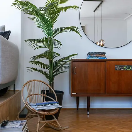 Huswell - Frontal Seaview In *