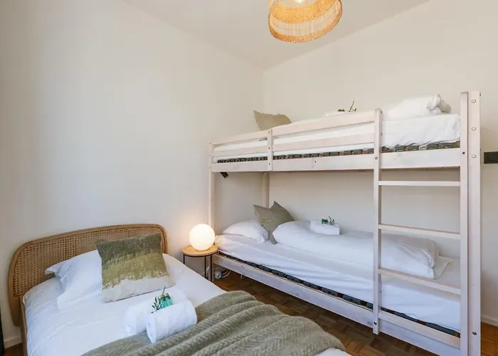 Huswell - Frontal Seaview In *