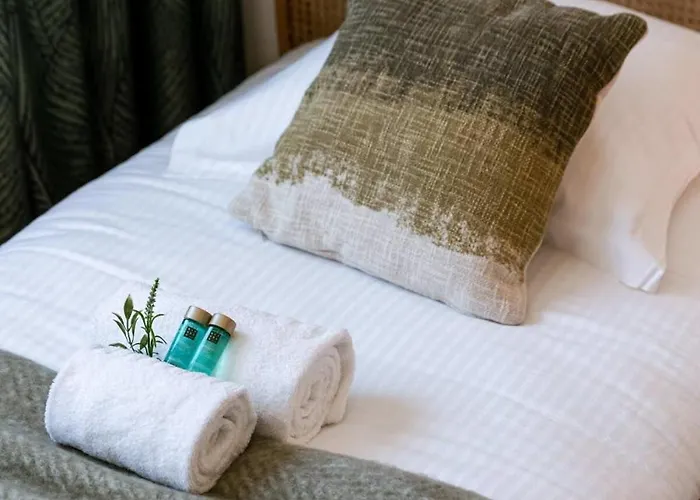 Huswell - Frontal Seaview In